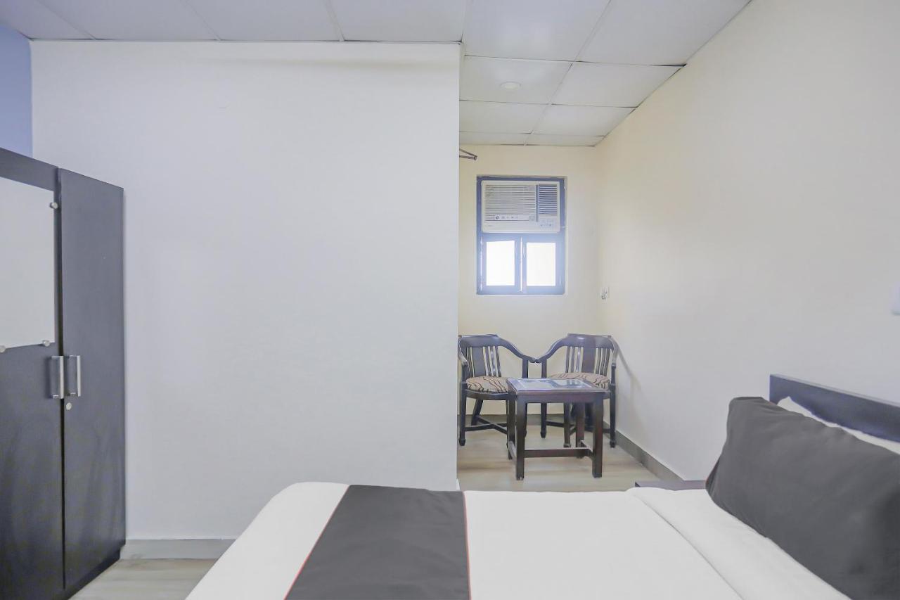 ניו דלהי Collection O A3S Lodge Near Dilli Haat Ina מראה חיצוני תמונה